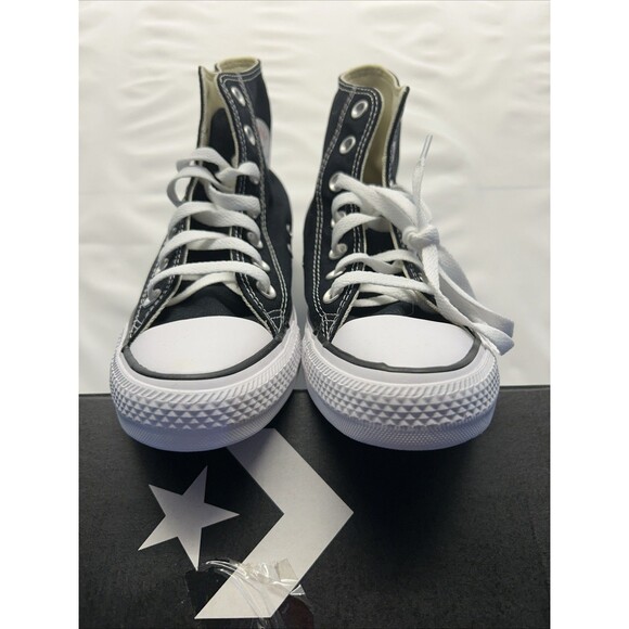 Converse Chuck Taylor Classic Blk & White High Top Unisex Men 4 Women 6 NEW - Picture 6 of 7
